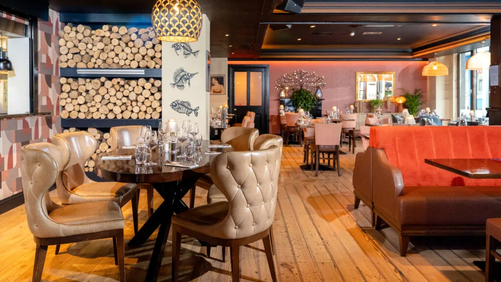 Ember Restaurant dining room