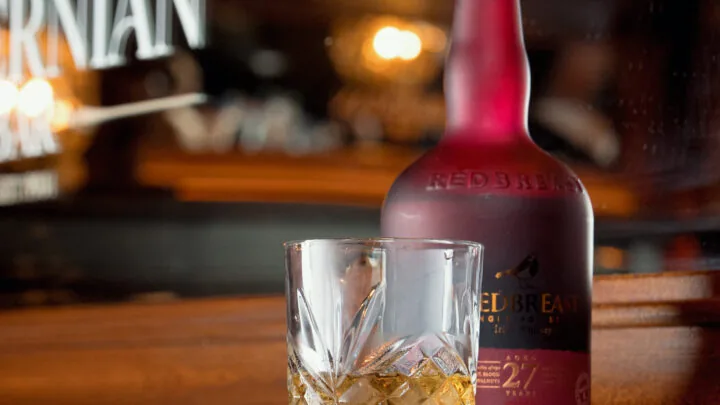 hibernian bar – gallery