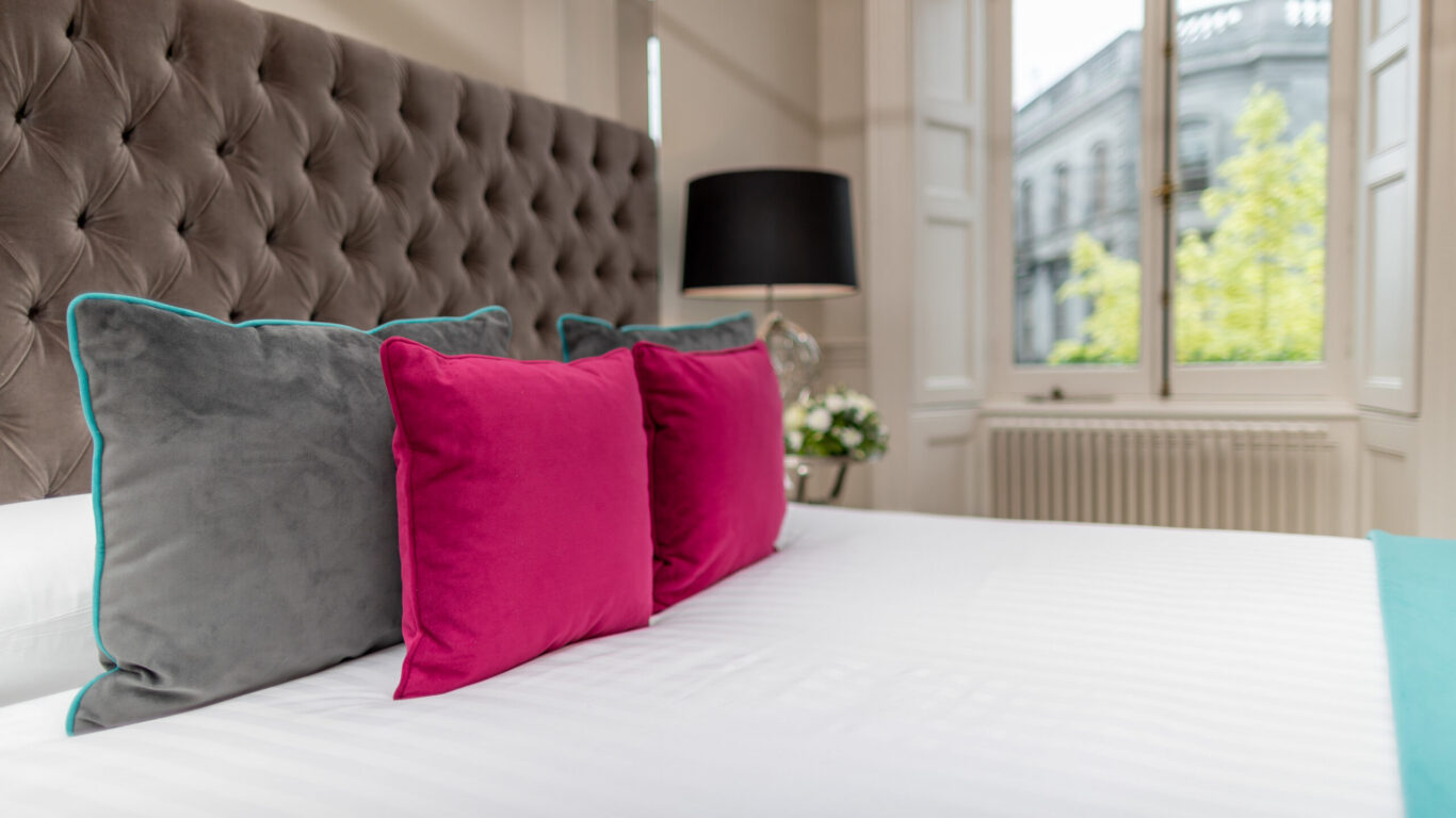 Executive guest bedroom at Kilkenny Hibernian Hotel