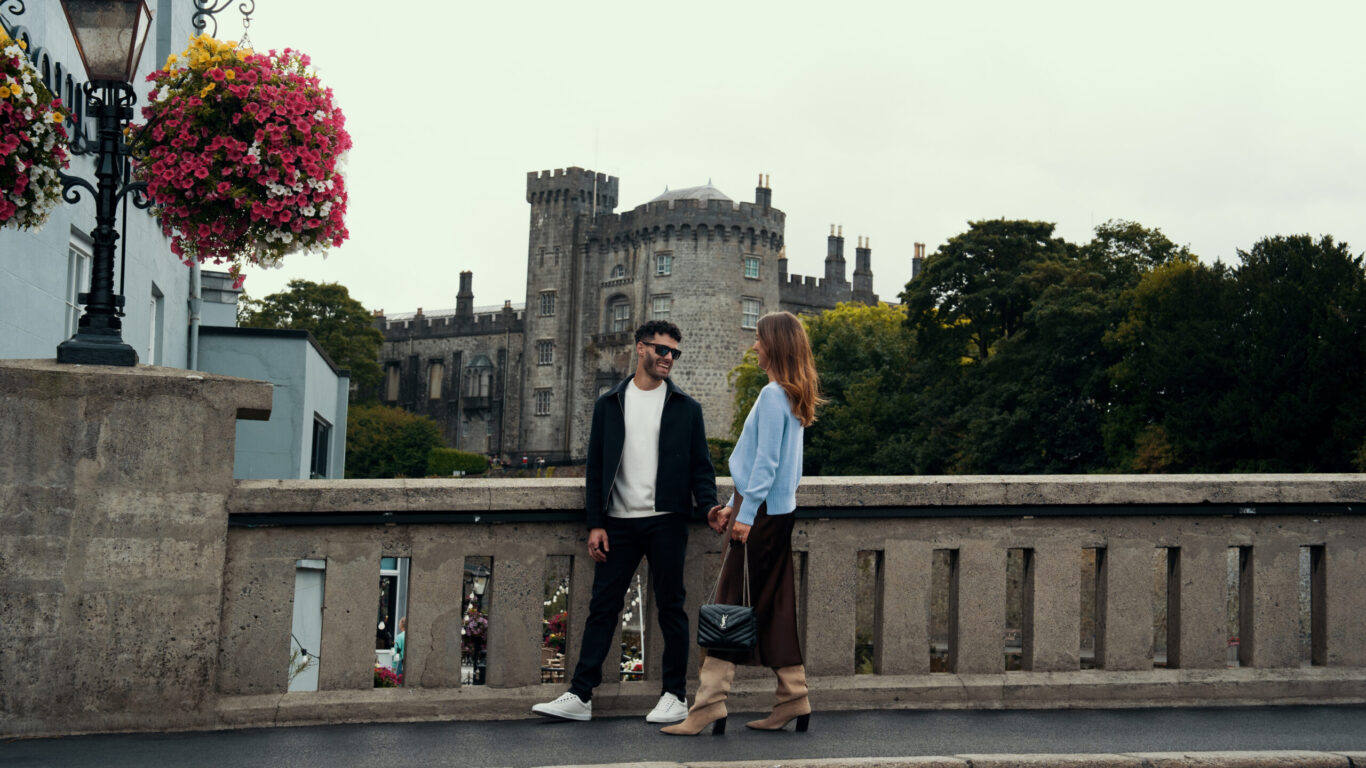 KHH-explore-kilkenny-couple